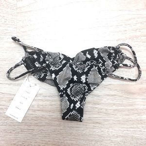 Indah Python bikini bottom